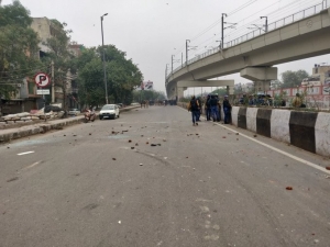 Hindistan’da Polis Ve Göstericiler Arasında Arbede