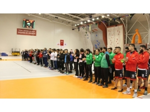 Nevü’de Üniversiteler Arası Hentbol Şampiyonası Başladı