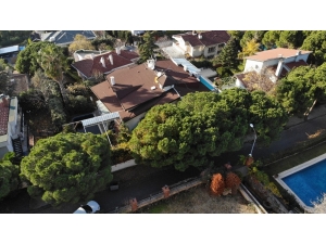 ‘Kedicik’lerin Kaldığı İddia Edilen Lüks Villa Havadan Görüntülendi