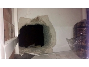 Eminönü’nde İş Yerinin Altında Tünel Kazan Şahıs Gözaltında