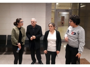 Kızını Ve Eşini Yaralayan Sanık Hakim Karşısında