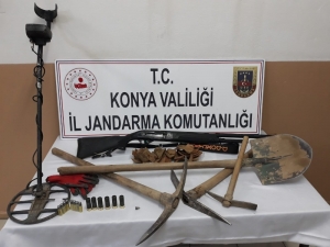 Define Ararken Jandarmaya Yakalandılar