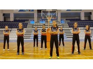 Turgutlu Belediyesinden Manisa Karmasına 8 Oyuncu