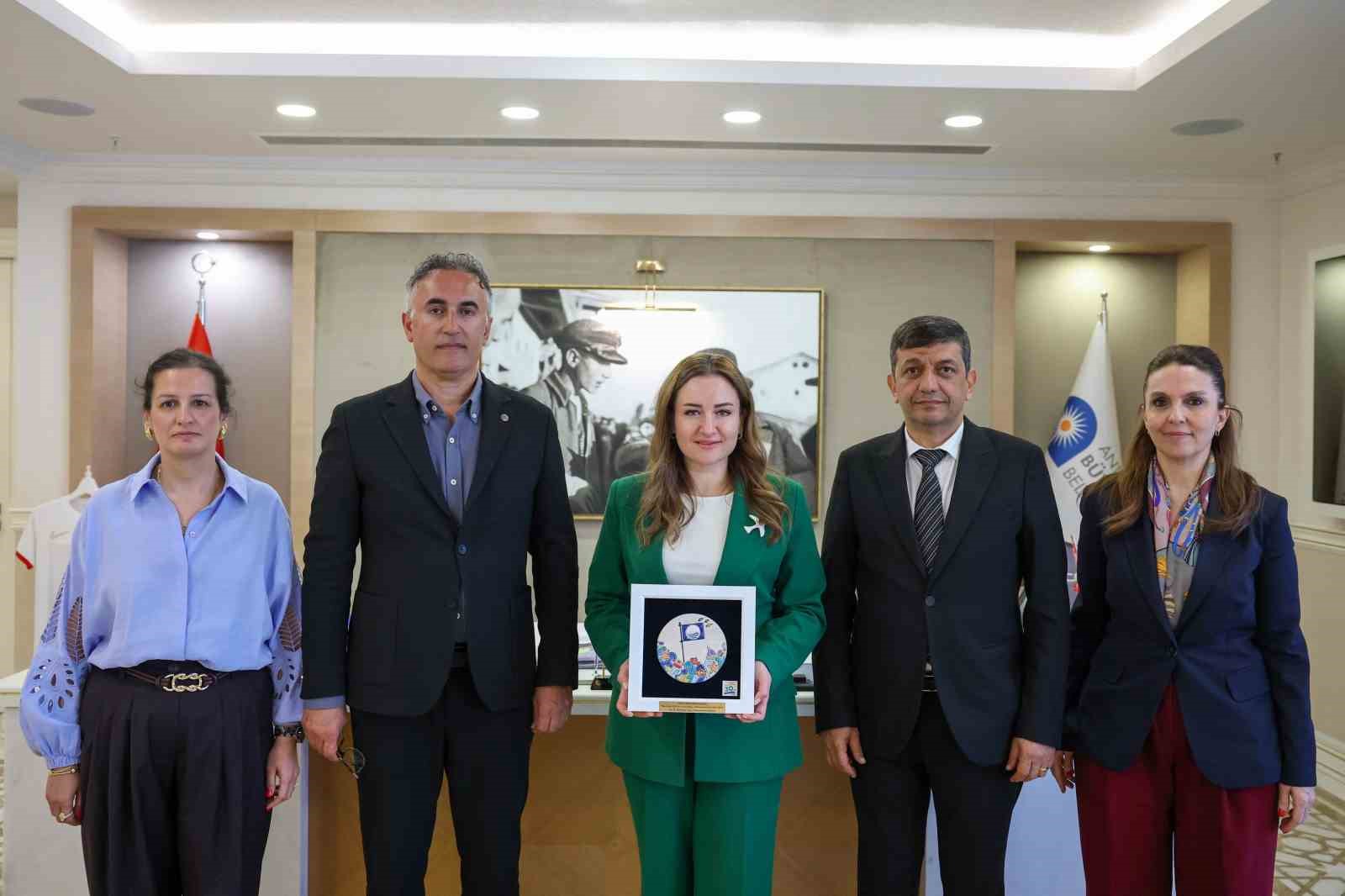 antalya-buyuksehir-belediyesi-32-nci-cevre-odulunu-kazandi