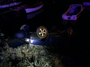 İzmir’de Araç Denize Uçtu