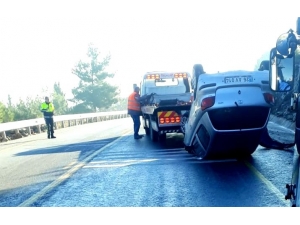 Takla Atan Araçtan Burunları Bile Kanamadan Çıktılar