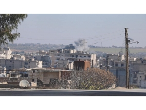 Rejim Güçleri Ve Rus Uçakları İdlib’i Vurdu: 2 Ölü, 5 Yaralı