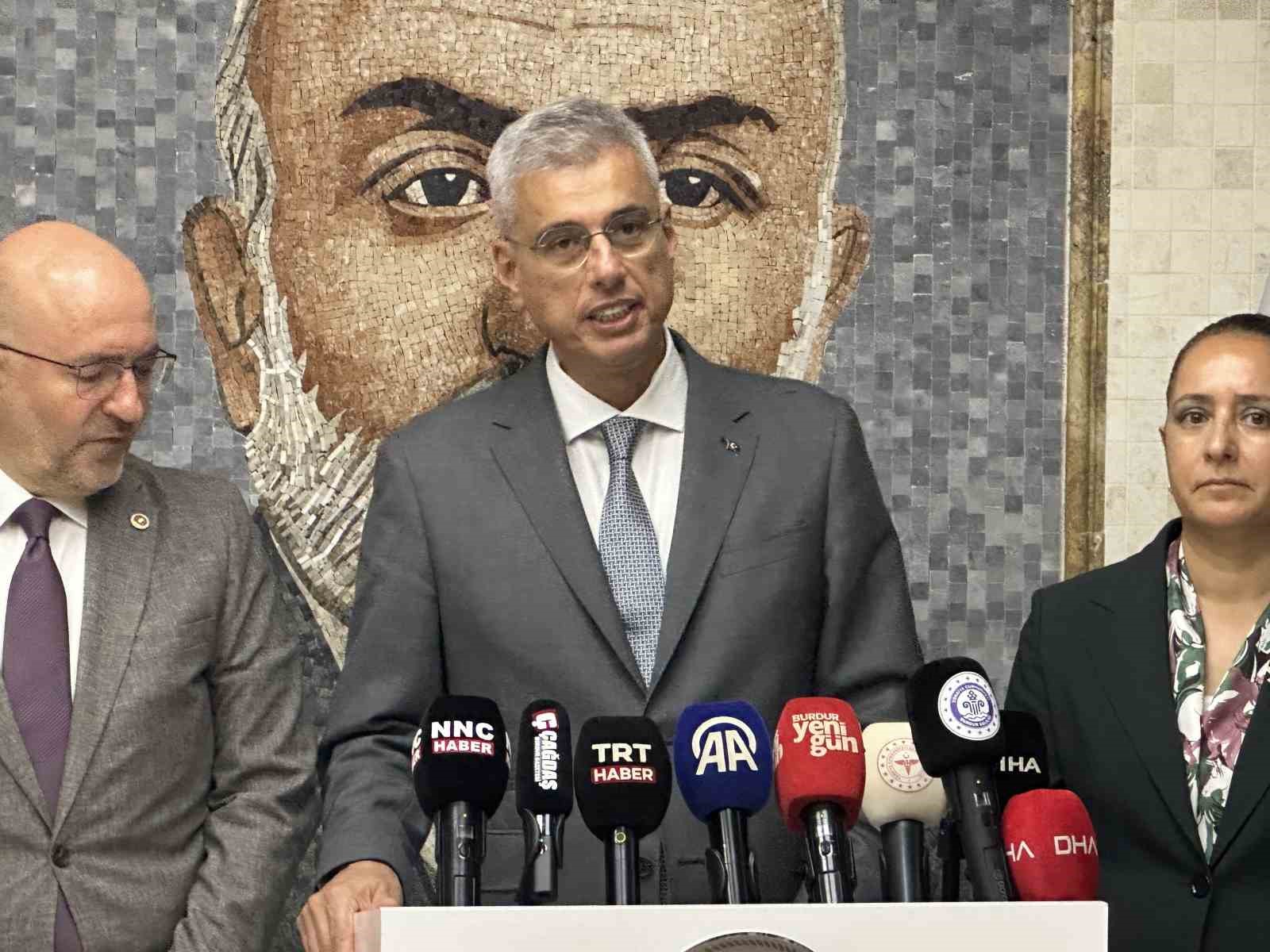 bakan-memisoglu-ndan-hastanelerde-kres-ve-anaokulu-aciklamasi-insallah-bu-sene-icin-7-krese-basliyoruz