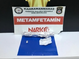 30 Kişiye Uyuşturucu Satan 3 Kişi Tutuklandı