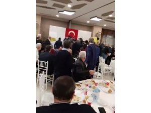 Taksiciler Bu Kez Toplantıda Birbirlerine Girdiler