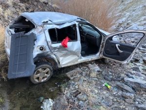 Otomobil Uçuruma Yuvarlandı: 1 Ölü 3 Yaralı