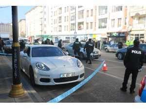 Başından Vurulmuş Halde Berbere Sığındı