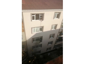 Yangında Mahsur Kalan Hamile Kadın, İp Yardımıyla Kurtarıldı