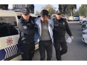 Kartal’da Eşi Tarafından Defalarca Bıçaklanan Kadın Ağır Yaralandı