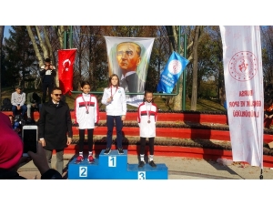 Eda Özrodop Mesafe Tanımıyor