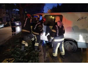 İtfaiyenin Yaralıları Kurtarmak İçin Zamanla Yarışı Kamerada