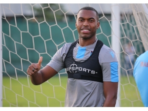 Daniel Sturridge, Trabzonspor’a Alışıyor