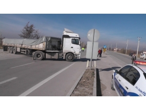 Tırın Çarptığı Yaşlı Kadın Hayatını Kaybetti