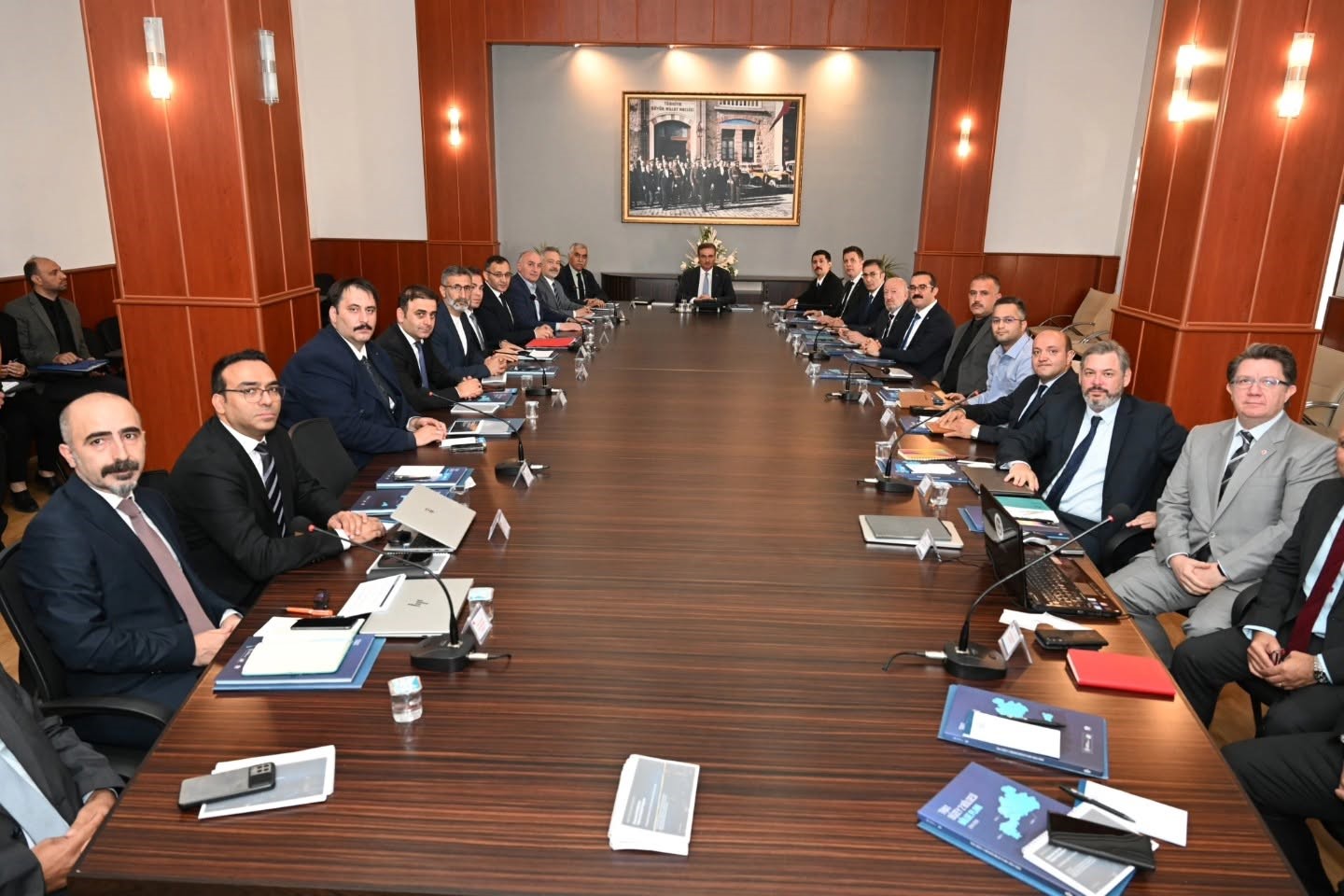 erzurum-da-dijital-donusum-hamlesi-veri-merkezi-yatirimlari-icin-ilk-adim-atildi