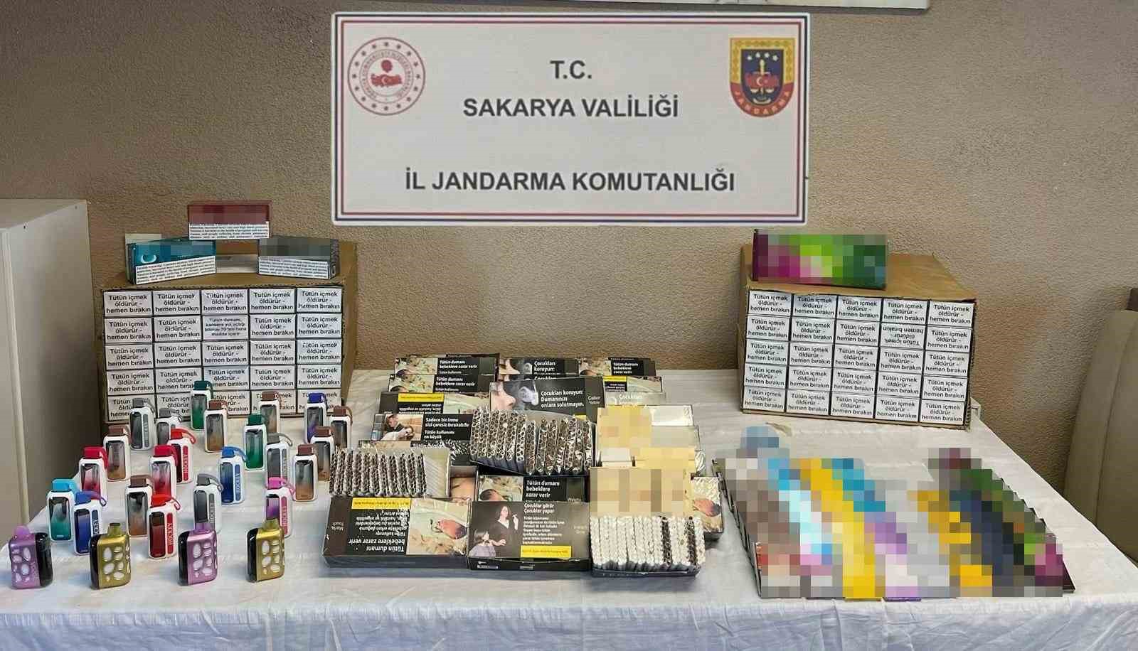 sakarya-nin-3-ilcesinde-uyusturucu-operasyonu-4-gozalti