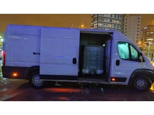 Minibüsten 3 Ton Kaçak Akaryakıt Çıktı