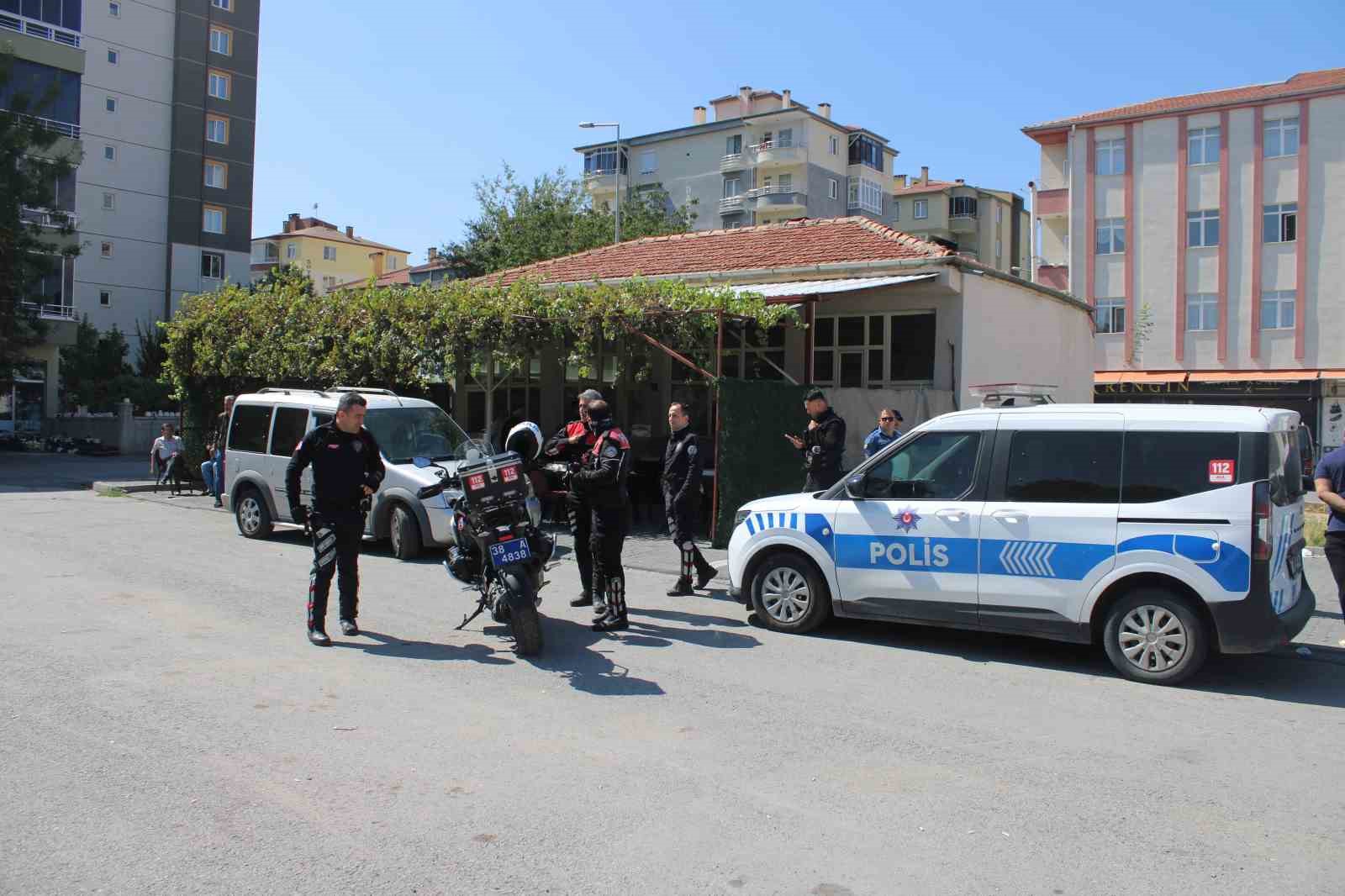 kiraathane-calisani-tarafindan-tufekle-vurulan-sahis-hayatini-kaybetti