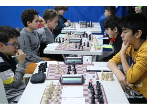 Yıldızlar Satranç İl Birinciliği Başladı