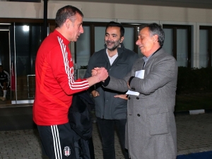 Ahmet Nur Çebi’den Takıma Moral Ziyareti