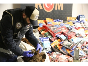 1 Milyon Değerinde Kaçak Tütün Ve Malzemesi Ele Geçirildi