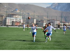 Kadınlar 1. Lig: Hakkarigücü: 4 - Amedspor: 3