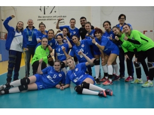 Anadolu Üniversitesi İlk Devreyi Lider Tamamladı