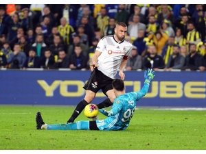 Burak’tan Alper’e: “Oyuna Gir Öyle Konuş”