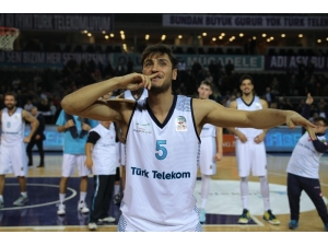 Türk Telekom Evinde Galip