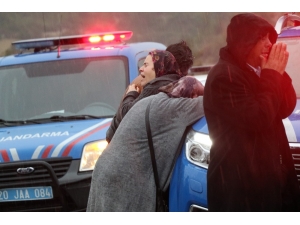 Şarampole Devrilen Midibüste 1 Kişi Öldü, 27 Kişi Yaralandı