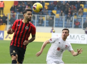 Sivasspor’un 7 Maçlık Galibiyet Serisi Sona Erdi