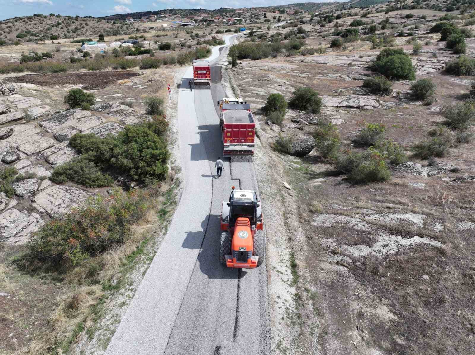 kula-da-35-kilometrelik-yol-yenileniyor