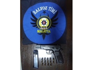 Uyuşturucu Ve Silah Ele Geçirildi