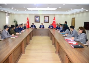 Buzağı Ölümleri Ve Hayvan Hastalıklarıyla Mücadele Kapsamında Aşı Yapılması İçin Protokol İmzalandı