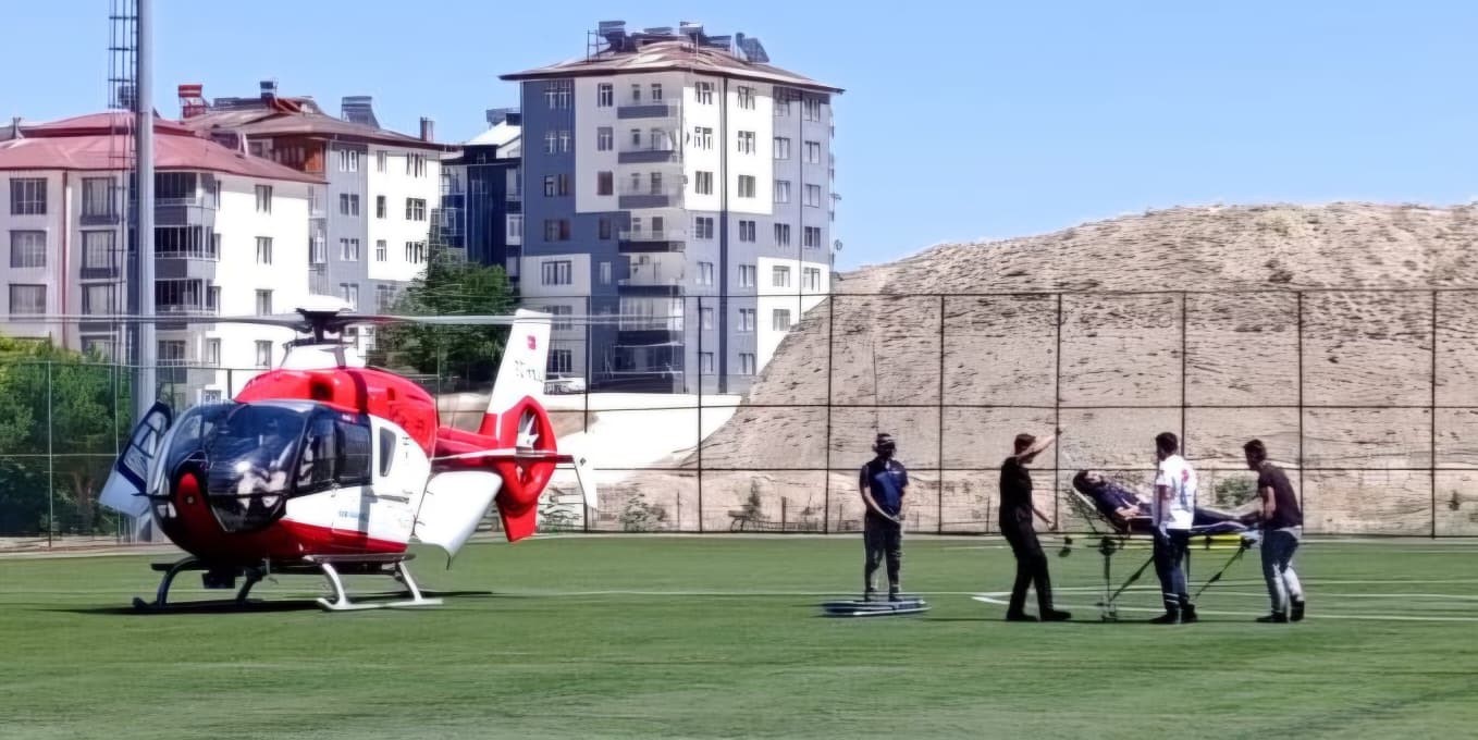 darende-de-mide-kanamasi-geciren-hasta-hava-ambulansla-malatya-ya-sevk-edildi