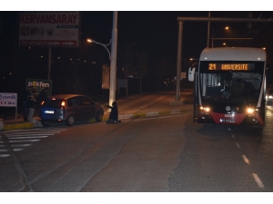 Malatya’da Trambüs İle Otomobil Çarpıştı: 2 Yaralı