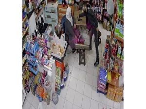 Sultangazi’de Göz Göre Göre Hırsızlık Kameralara Yansıdı