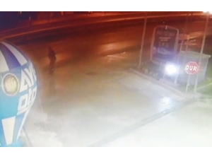 Silahlı Kavgaya Müdahale Eden Bekçi Vuruldu