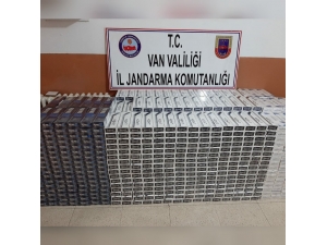 Muradiye 11 Bin 780 Paket Kaçak Sigara Ele Geçirildi
