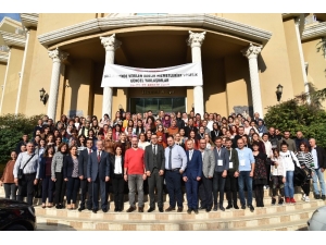 Sağlık Evlerindeki Ebeler Salihli’de Eğitimden Geçti