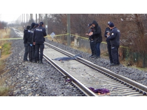 Demir Yolunda Cesedi Bulunan Kadının Kimliği Belirlendi