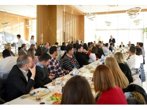 Antalya Osb’de Dış Ticaret Platformu Kuruldu