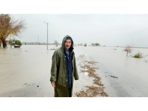 Sel Suları Kadirli-adana Karayolunu Ulaşıma Kapattı