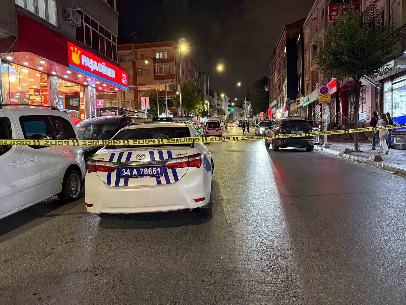 esenler-de-polisin-uzerine-yuruyen-eli-bicakli-sahis-etkisiz-hale-getirildi