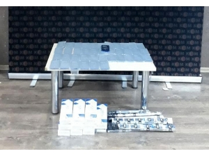 Şanlıurfa’da Kaçak Cep Telefonları İle Sigara Ele Geçirildi