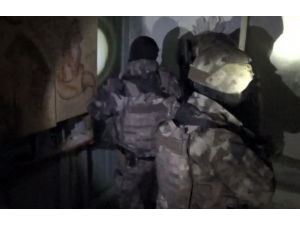 Elazığ’da Kapılar Kırıldı, Uyuşturucu Tacirleri Yakalandı: 6 Gözaltı